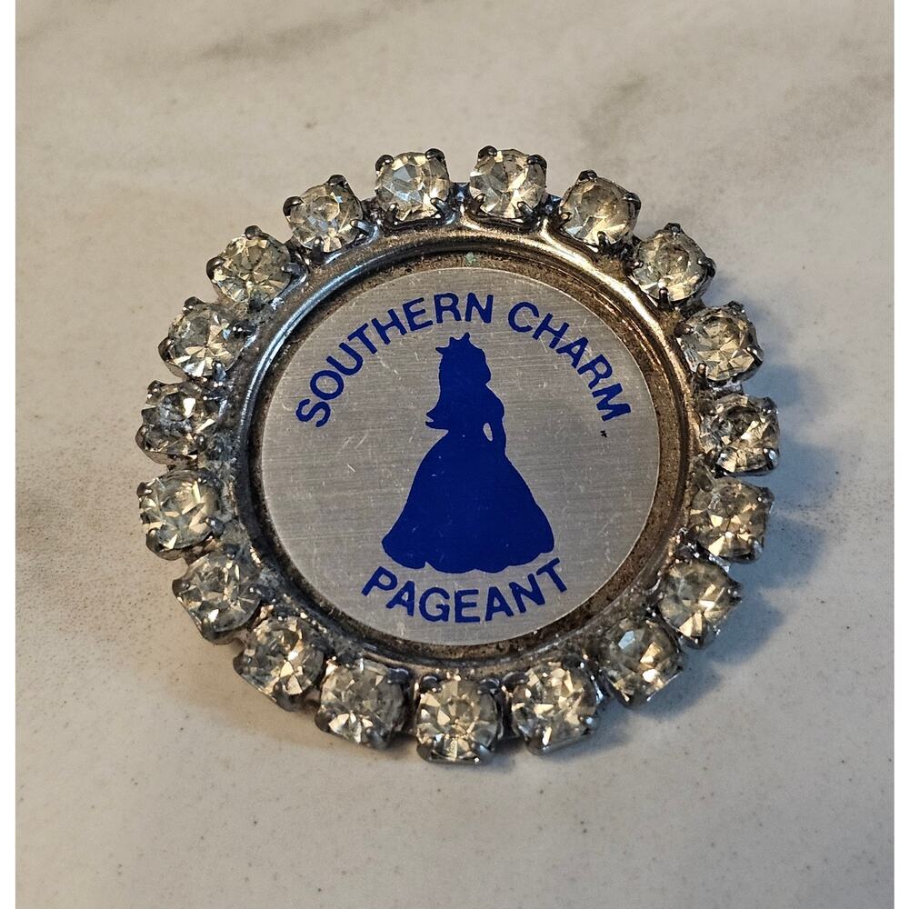 Vintage Silver Tone Rhinestone SOUTHERN CHARM Pageant Pin Brooch 1 3/8"